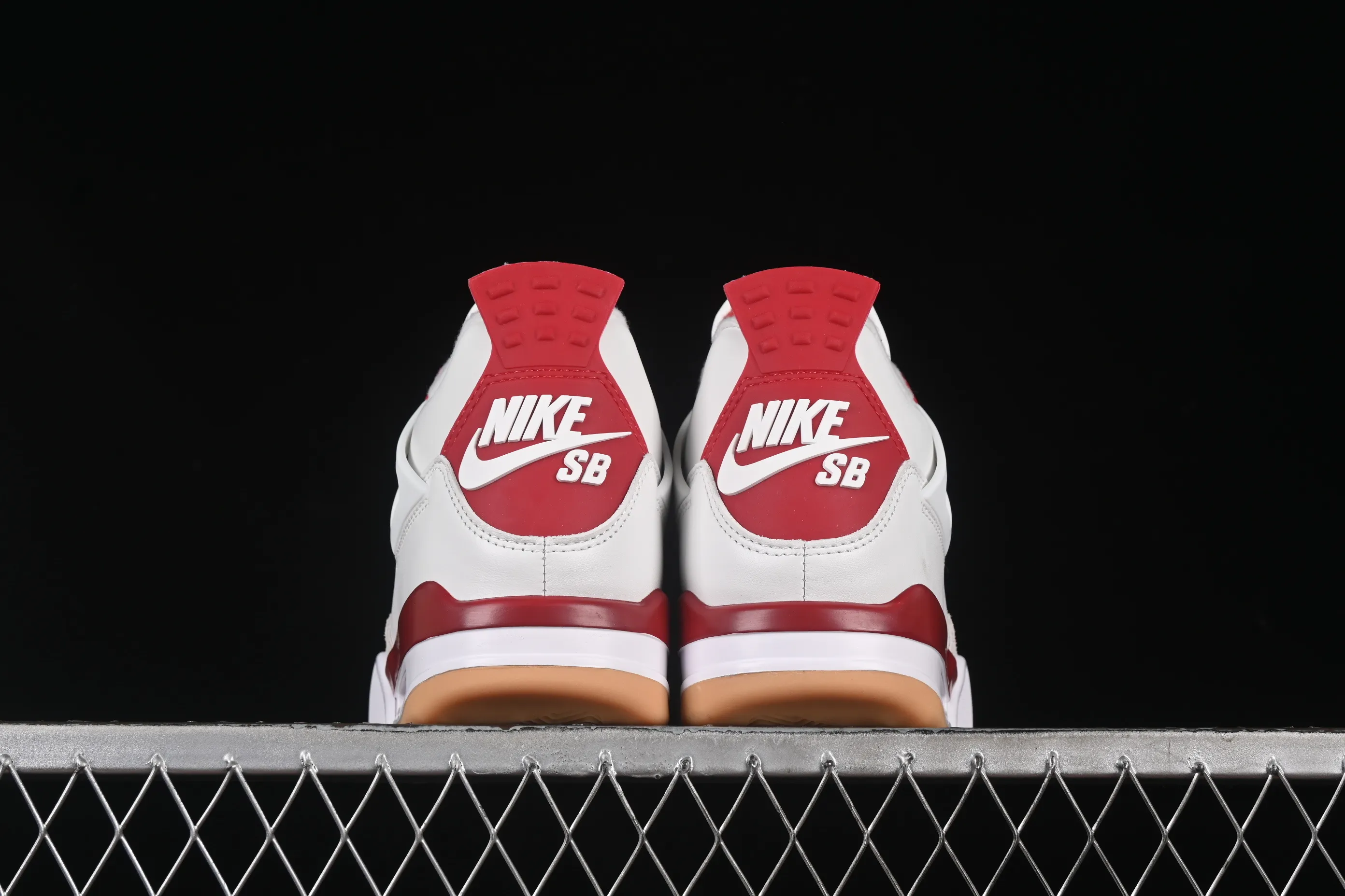 All categories Air Jordan Jordan series basketball shoes Air Jordan 4 OG version Nike SB x Air Jordan 4 OG "Varsity Red" AJ4 Joe 4 University Red DR5415-106